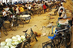 Free market in Dunhuang in 1991