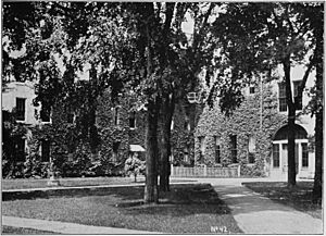 History of the University of Michigan (1906) (14576452150)
