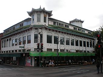 Honolulu-Chinatown-WoFat-building.JPG