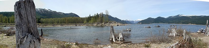 Panorama of Keechelus Lake from the east end looking west