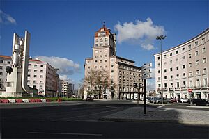 Largo do Areeiro Lisboa Cristino da Silva 09756