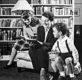 Mary-Astor-Children-1944