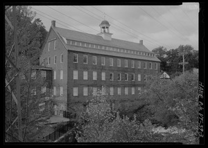 North elevation of museum looking southwest. - Robbins and Lawrence Armory, 196 Main Street, Windsor, Windsor County, VT HAER VT-39-3