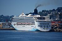 Norwegian Spirit docked in Seattle 01.jpg