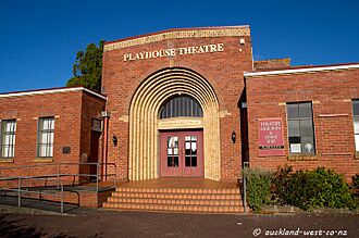 Playhouse Theatre building.jpg