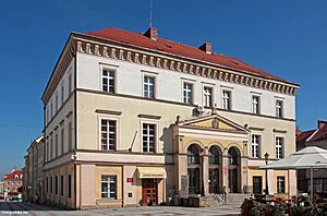 Ratusz w Złotoryi - fotopolska.eu 01