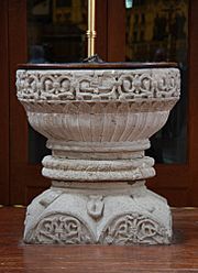 St Mary, Aylesbury - Font (geograph 2610729)
