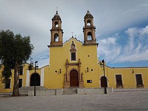 VISTA FRONTAL DE LA PARROQUIA DE NTRA. SRA. LA V. DEL REFUGIO.DESE 04 DE ABRIL DEL 1833-04 DE JULIO 1838. LAGOS DE MORENO, JALISCO. MEXICO