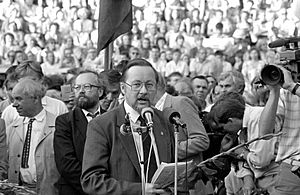 Vytautas Landsbergis speaks at Ribbentrop-Molotov Pact 50th Anniversary Rally in Kalnų park, Vilnius, Lithuania, 1989