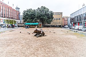Wolfe Tone Square - Ag Crú na Gréine “Enjoying the Sun” (2003) (Jackie McKenna).jpg