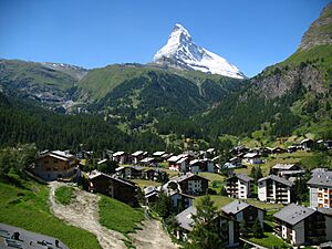 3804 - Winkelmatten - Matterhorn viewed from Gornergratbahn
