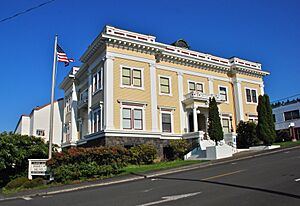 Astoria City Hall (old) in 2012
