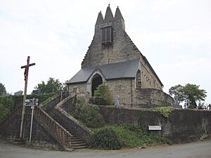 Aussurucq (Pyr-Atl, Fr) eglise trinitaire, façade