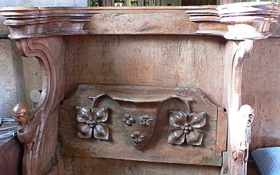 Chancel stall