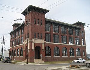 ChicletsFactoryFigDanteJan2010