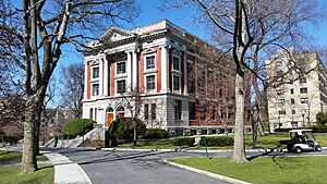 Collins Hall Rose Hill, Fordham