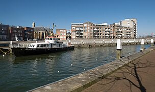 Dordrecht, recreatievaartuig de Friedrich Voss vanaf de Schuttevaerkade IMG 0192 2018-02-25 12.37