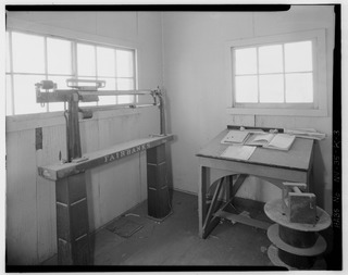 Fairbanks scale and log table - Bureau of Mines Boulder City Experimental Station, Weigh Station, Date Street north of U.S. Highway 93, Boulder City, Clark County, NV HABS NEV,2-BOUC,1K-3