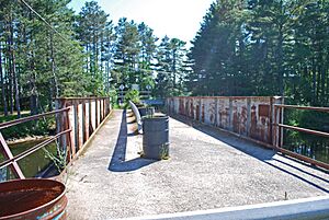 M94 AU Train River Bridge B