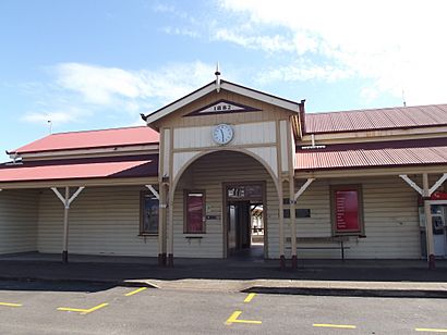 Maryborough Railway Station, Queensland, July 2012.JPG