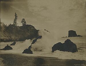 Point Grenville, 1905 - DPLA - 42b429dfca8a556e2e3264dd1c443f9b (cropped)