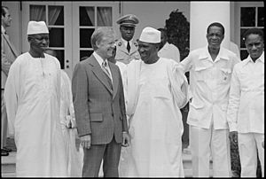 President Jimmy Carter with President Ahmed Sǩou Tour ̌of Guinea