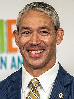 Ron Nirenberg at the 2024 Fiesta San Antonio Media Day (cropped).jpg