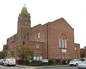 St Cuthbert's Church, Hayling Avenue, Copnor, Portsmouth (October 2017) (6)