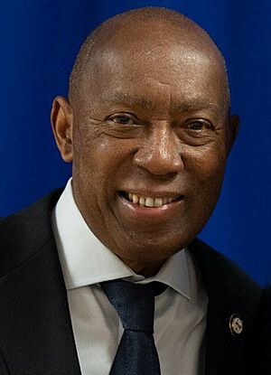 Sylvester Turner (FfzZTn XkAEQweC) (1).jpg