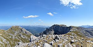 Zla Kolata summit view with Kolata peaks (cropped)