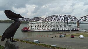 American Queen Docked in Henderson KY
