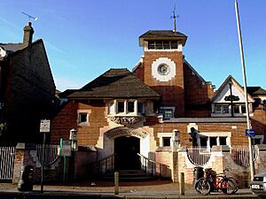 Battersea Reference Library in Altenburg Gardens - geograph.org.uk - 1415333
