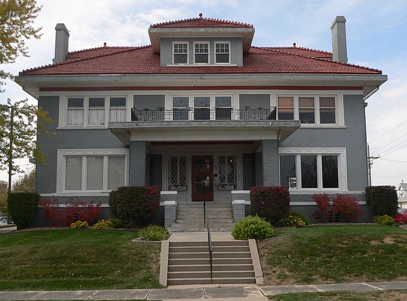 Bradford-Pettis House from E