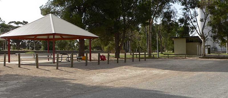 Coonalpyn parkingbay