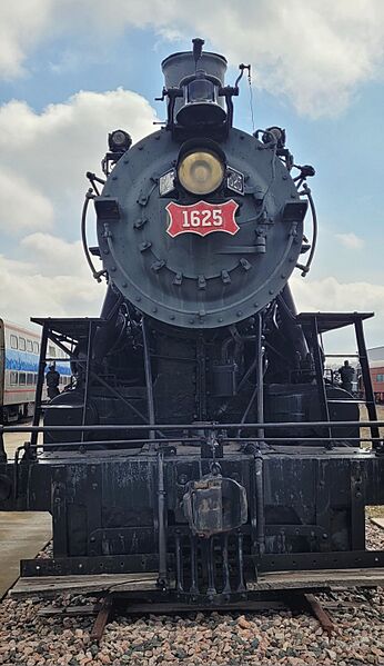 Front view of SLSF 1625