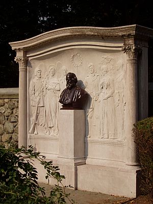 Henry Wadsworth Longfellow memorial, Cambridge, MA - oblique view