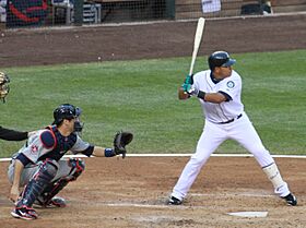 José López batting, Joe Mauer catching