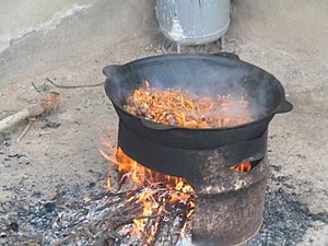Paloo cooking in a Kazan
