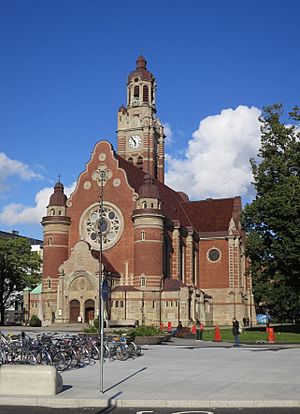 Sankt Johannes kyrka, Malmö, augusti 2014.jpg
