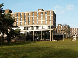 Shackleton Hall, University of Birmingham - geograph.org.uk - 2829367