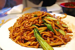 Shanghai Fried Noodles（上海炒面)