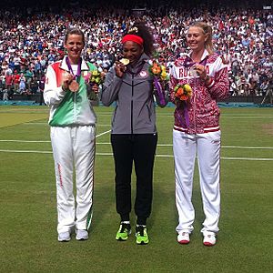 Victoria Azarenka, Serena Williams and Maria Sharapova with medals 2012