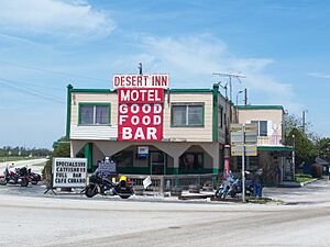 Yeehaw Junction Desert Inn04