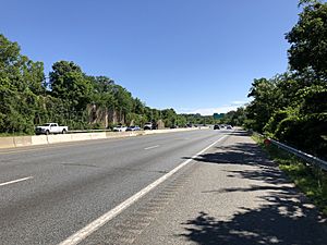 2019-06-11 10 00 03 View east along U.S. Route 50 (John Hanson Highway) between Exit 3 and Exit 5 in Landover Hills, Prince George's County, Maryland