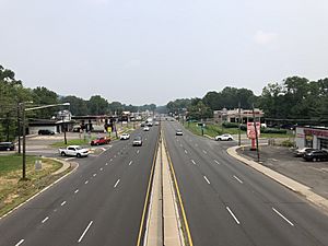 2021-07-20 13 07 48 View east along U.S. Route 22 from the overpass for Somerset County Route 531 (Somerset Street-Watchung Avenue) in North Plainfield, Somerset County, New Jersey