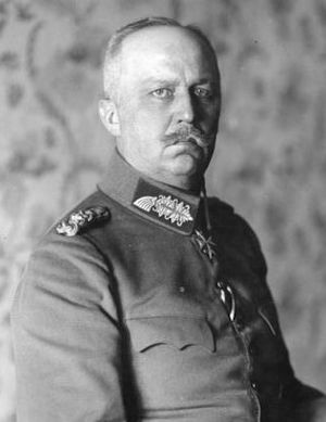 Bundesarchiv Bild 183-2005-0828-525 Erich Ludendorff (cropped)(b).jpg
