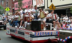 Canonsburg-fourth-of-july-parade-float