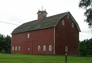 Clinton Gilson Barn P7240029