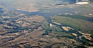 Congo River with upstream half of Pool Malebo and Mbamu