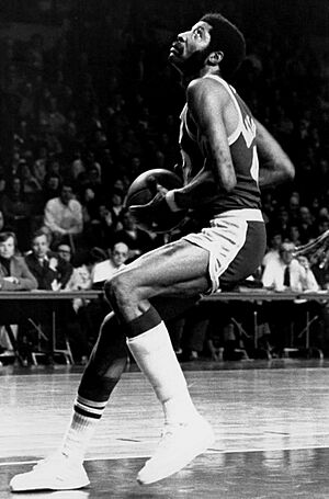 Connie Hawkins 1975